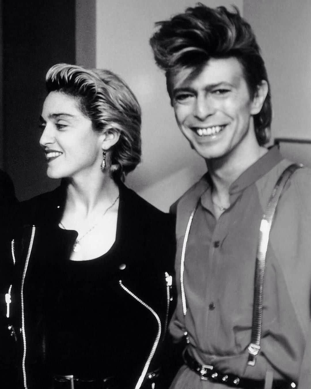 マドンナさんのインスタグラム写真 - (マドンナInstagram)「Happy Birthday David Bowie!!! . #Eternally inspired  by this G.O.A.T. ♥️ ................. #davidbowie  #birthday🎂 #muse」1月9日 5時05分 - madonna