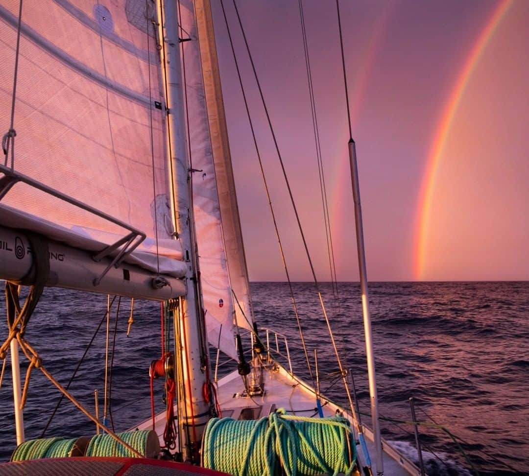 National Geographic Travelさんのインスタグラム写真 - (National Geographic TravelInstagram)「Photo by @bertiegregory | Halfway into our six-day sail to the island of South Georgia in the south Atlantic Ocean, we were treated to this epic double rainbow. We all felt very lucky and very small as we bobbed about the waves in a 50-foot sailboat over 400 miles from land. Nothing could prepare us for the wildlife extravaganza that awaited us at the end of our journey.  Follow @bertiegregory for more wildlife adventures. #sailboat #ocean #rainbow #waves #sailing」1月9日 6時05分 - natgeotravel