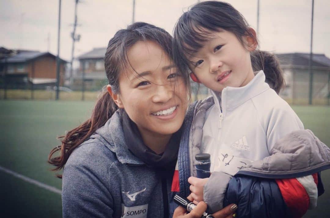 及川栞さんのインスタグラム写真 - (及川栞Instagram)「. With future Sakura Japan🏑🌸🇯🇵❤️ #hockey#clinic#future#cutiegirl#enjoy」1月9日 17時09分 - shihori.3