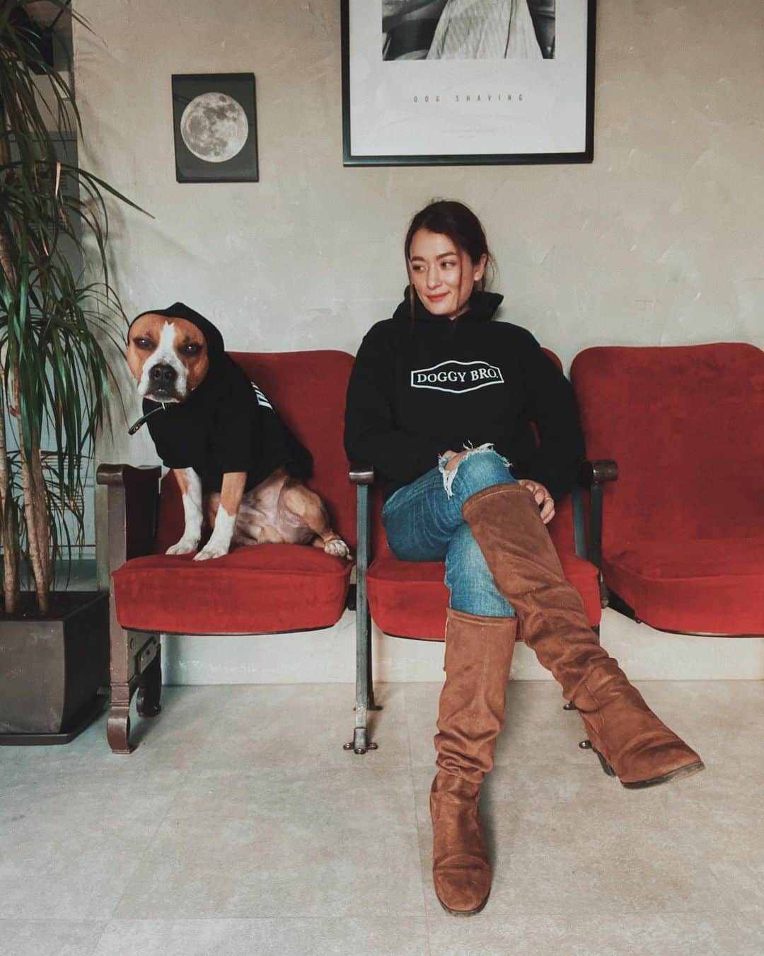 Fabiolla Takinamiさんのインスタグラム写真 - (Fabiolla TakinamiInstagram)「お揃いのパーカー😂❤️ #pitbull #dog#lovedogs」1月9日 17時11分 - fabi_olla