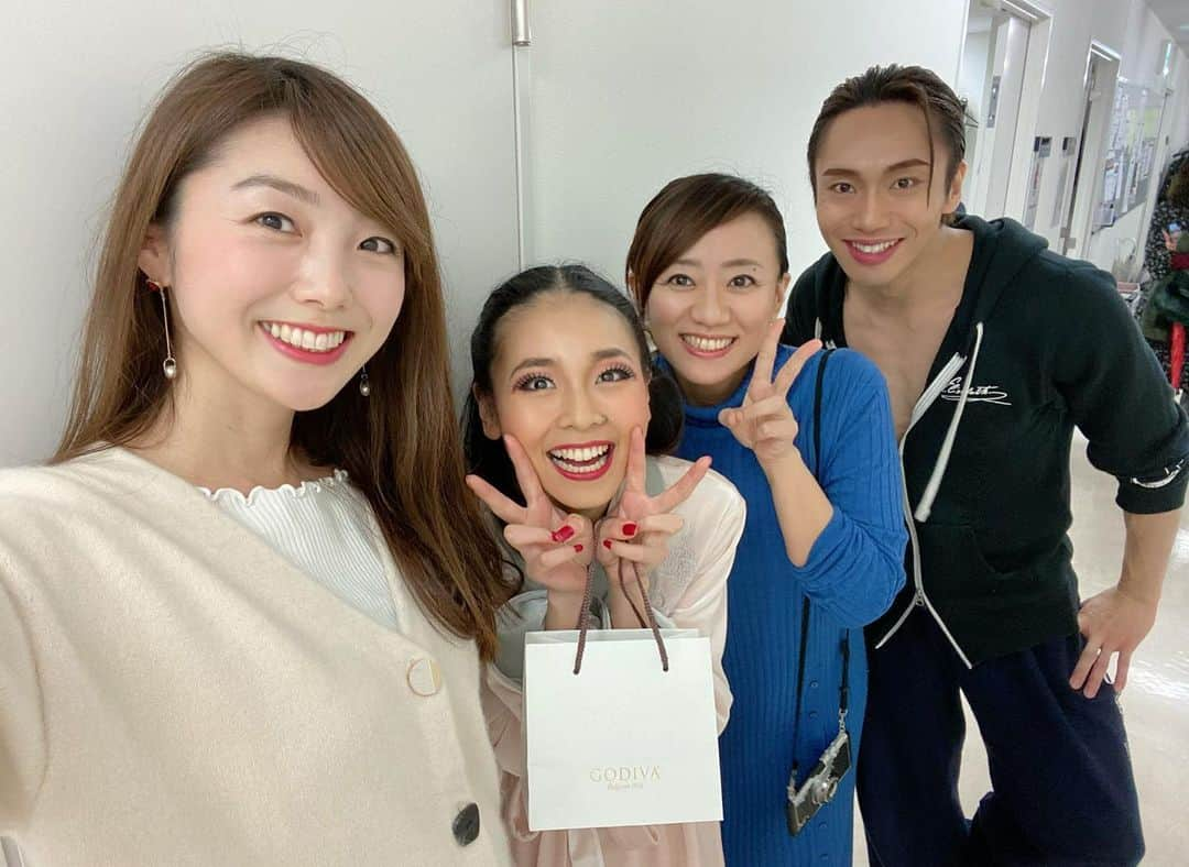 若井久美子さんのインスタグラム写真 - (若井久美子Instagram)「ウエストサイドストーリー観てきました✨360度回転ステージでアトラクションみたいだった!! キャストの皆さん素敵でした💓」1月9日 10時57分 - wakai_kumiko