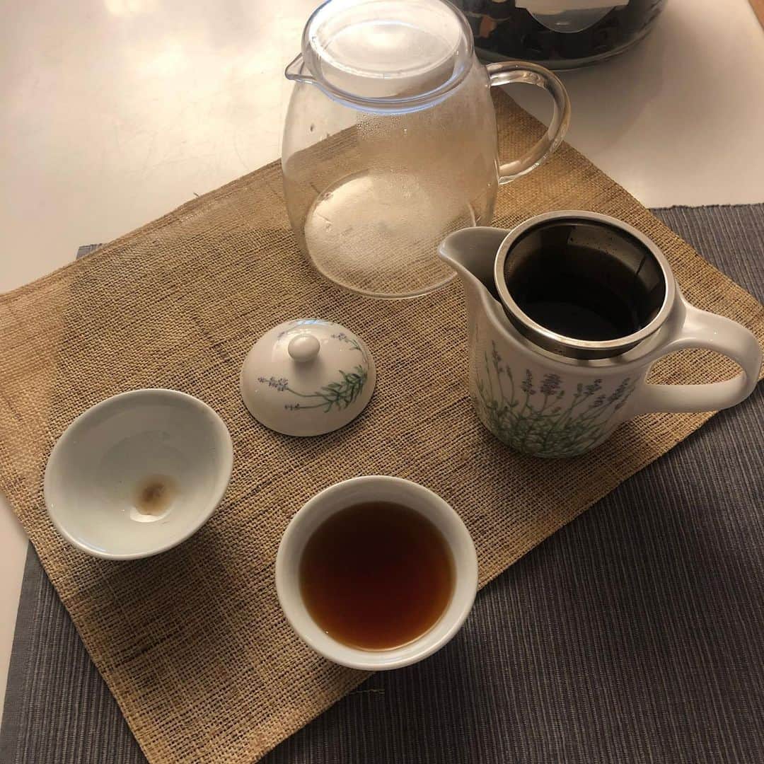 ユリ さんのインスタグラム写真 - (ユリ Instagram)「내가 좋아하는 마시는 것들 ☕️ 블루베리쥬스 보이차 커피 토마토쥬스  #YRcafe」1月9日 11時08分 - yulyulk