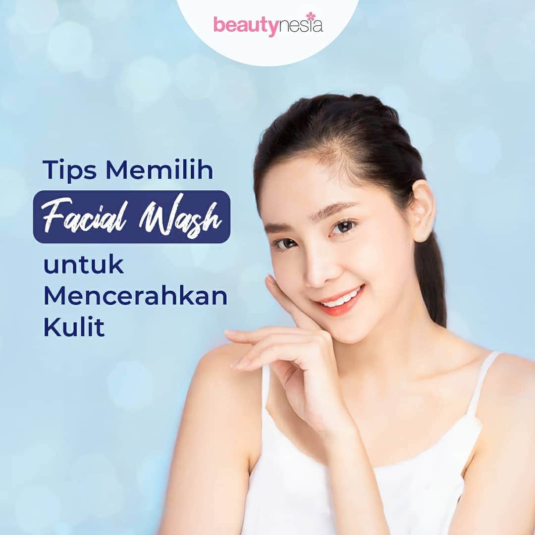 のインスタグラム：「Masih bingung menentukan facial wash mana yang cocok dan bisa membantu memutihkan kulitmu? Ada tips penting yang harus kamu tahu nih, Beautynesian. Karena kesalahan memilih facial wash bisa menimbulkan banyak permasalah kulit lho.  Salah satu hal yang harus kamu perhatikan adalah apakah jenis kulit kamu cocok dengan sebuah produk. Tapi kalau kamu nggak yakin, kamu bisa menggunakan facial wash untuk semua jenis kulit seperti Nivea Sparkling White dari @Nivea_id. Selain dapat membersihkan kulit wajah dari kotoran dan polusi, Nivea Sparkling White juga mengandung kombinasi Rucinol, Licorice dan Pearl Whitening Complex yang dapat mencerahkan dan menyamarkan noda hitam dalam 7 hari. Dan yang paling penting, Nivea Sparkling White aman untuk kulit dan teruji secara klinis, Beautynesian.  Tunggu apa lagi? Yuk Cobain!  #Beautynesia #BeautynesiaID #Nivea #NiveaSparklingWhite #FacialWash」