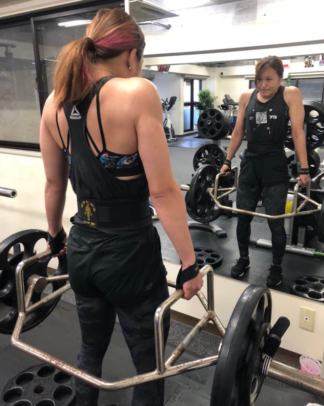 朱里さんのインスタグラム写真 - (朱里Instagram)「‎だいぶ体調が良くなったので　⁦‪#training‬⁩ ٩( 'ω' )و✨ ‎心配してくれた方ありがとう😊  #fitness #fitnessgirl #fit #gym #gymgirl #body #muscle #diet #フィットネス　#ジム　#トレーニング」1月9日 13時22分 - syuri_official