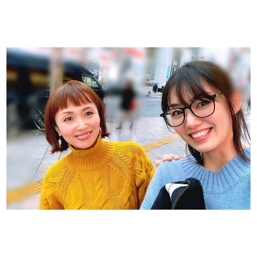 橋本真実さんのインスタグラム写真 - (橋本真実Instagram)「京子ちゃんと火鍋🔥 相変わらず綺麗で面白くて惚れ惚れする、、、　笑い過ぎました。 なんともかわいいひとなんです。 そんな京子ちゃんが、お母さんになります！ ほんとうに嬉しい！ おめでとう💜✨ そしてわたしたちの写真撮る場所のセンス！皆無😂 #天才的におもしろい#いつまでも変わらないでいて#楊原京子#橋本真実」1月9日 13時41分 - mami_hashimoto130