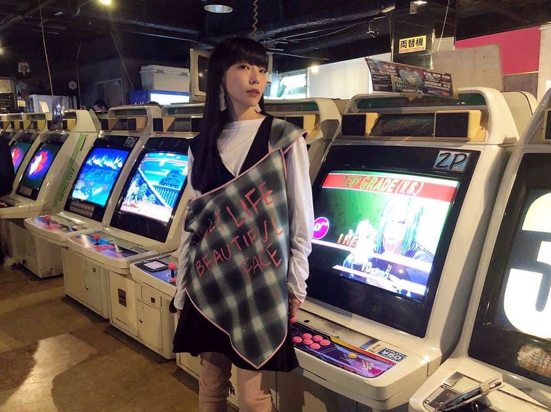 のインスタグラム：「🌈✌️ . . . #japan #tokyo #fashion #jennyfax #mikiosakabe #game #pennyarcade #risaaizawa #dempagumi」