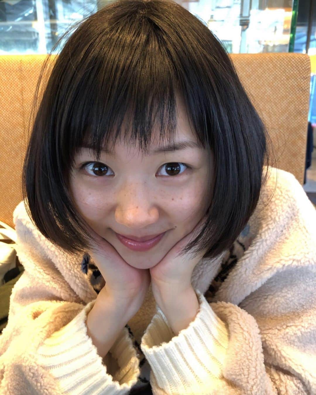 片山友希さんのインスタグラム写真 - (片山友希Instagram)「2020年もよろしくお願いします。🙋‍♀️」1月9日 14時42分 - yuki_katayama1209