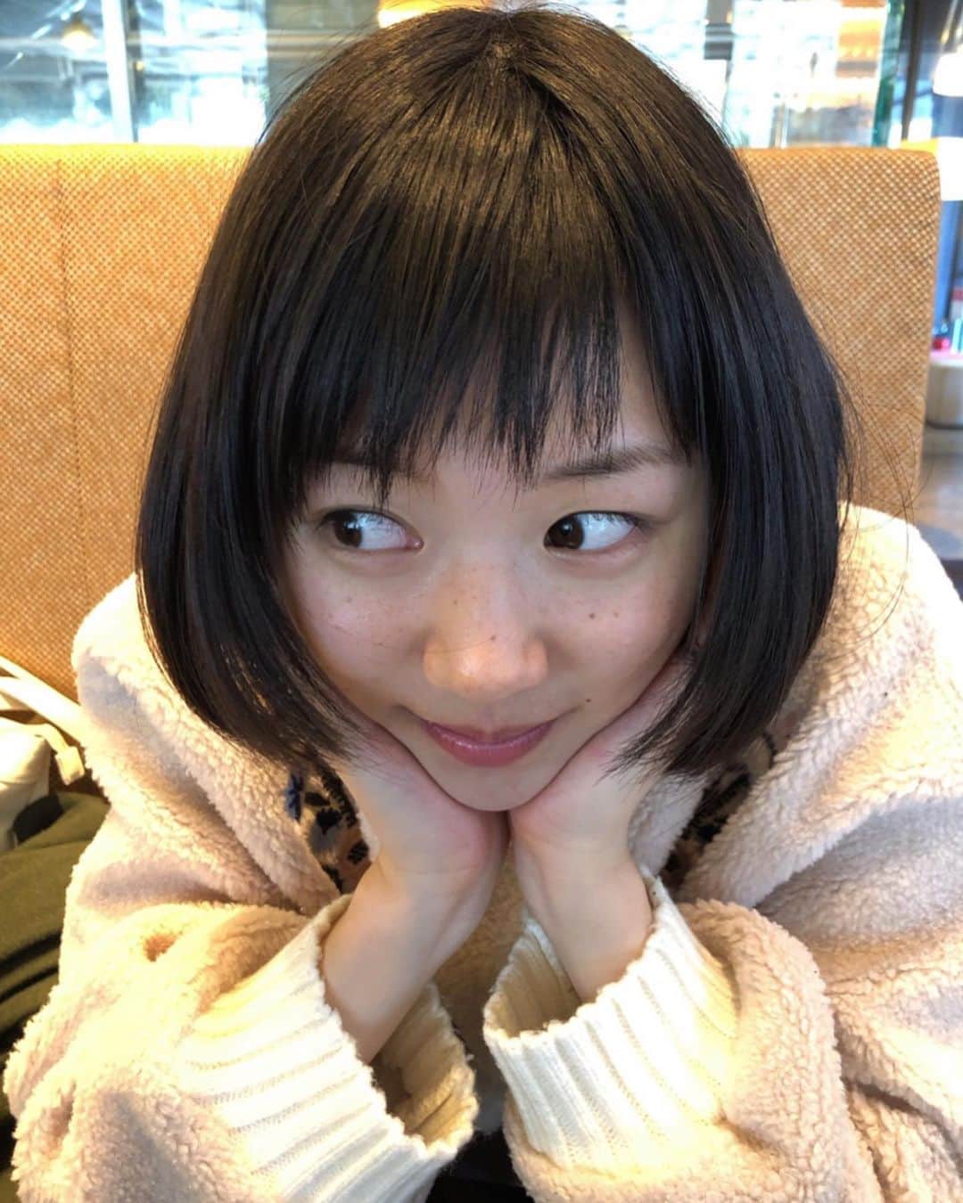 片山友希さんのインスタグラム写真 - (片山友希Instagram)「2020年もよろしくお願いします。🙋‍♀️」1月9日 14時42分 - yuki_katayama1209