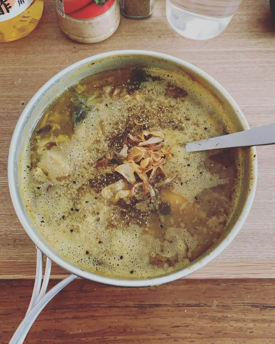のインスタグラム：「#本日の白だしカレー バター、サバ水煮缶、カレー粉、一味、水、白だし、あとはてきとう」