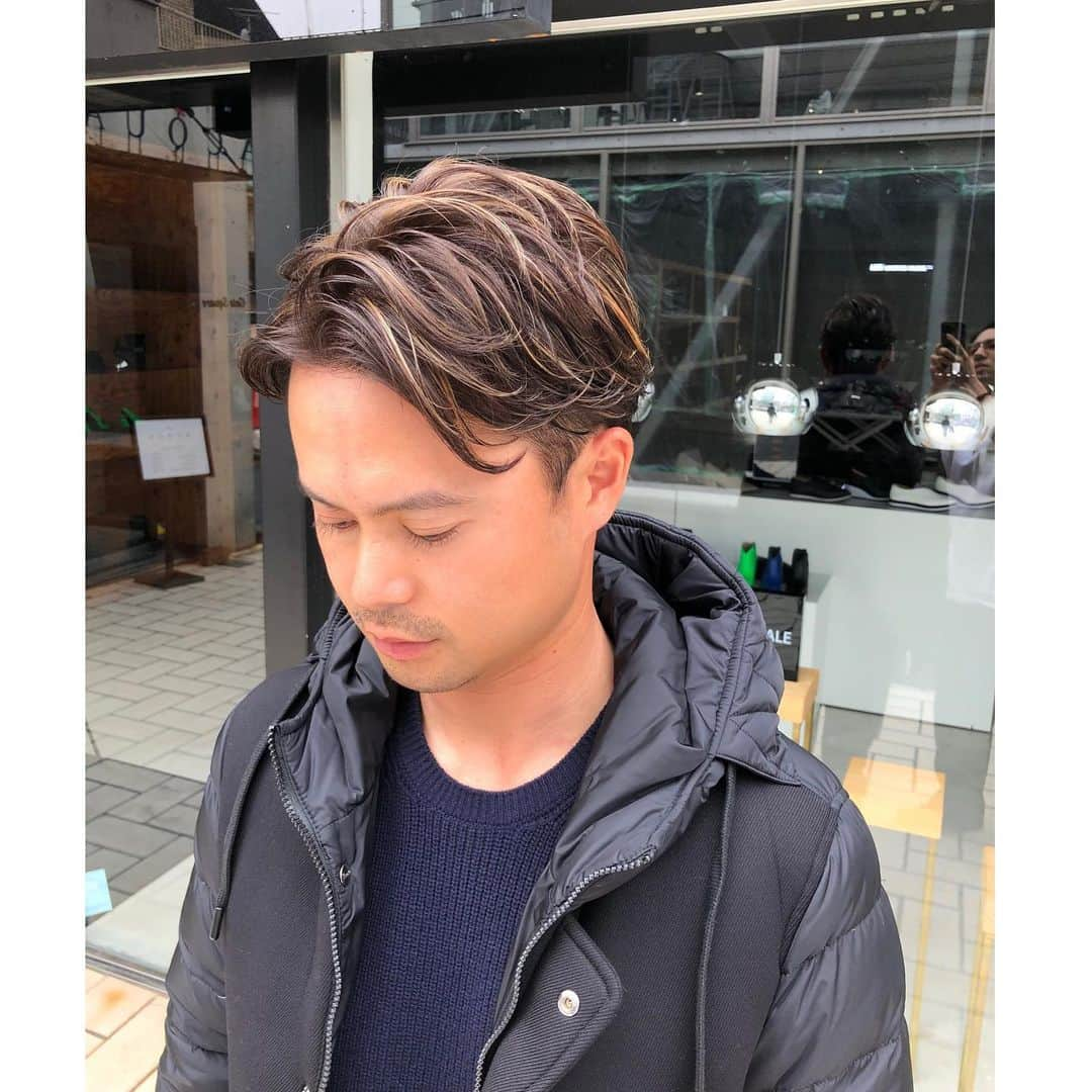 高柳直人 さんのインスタグラム写真 - (高柳直人 Instagram)「カット・カラーしてきました💇‍♂️さすが服部さん！！ ありがとうございます！ ・ ・ #golf #ゴルフ #progolfer #プロゴルファー #teamserizawa #jgto #jgtoゴルフファンプロジェクト #jgtoプロジェクトメンバー #ライフスタイル #ハイライトカラー #カラー #ブリーチカラー」1月9日 15時24分 - takanao0905