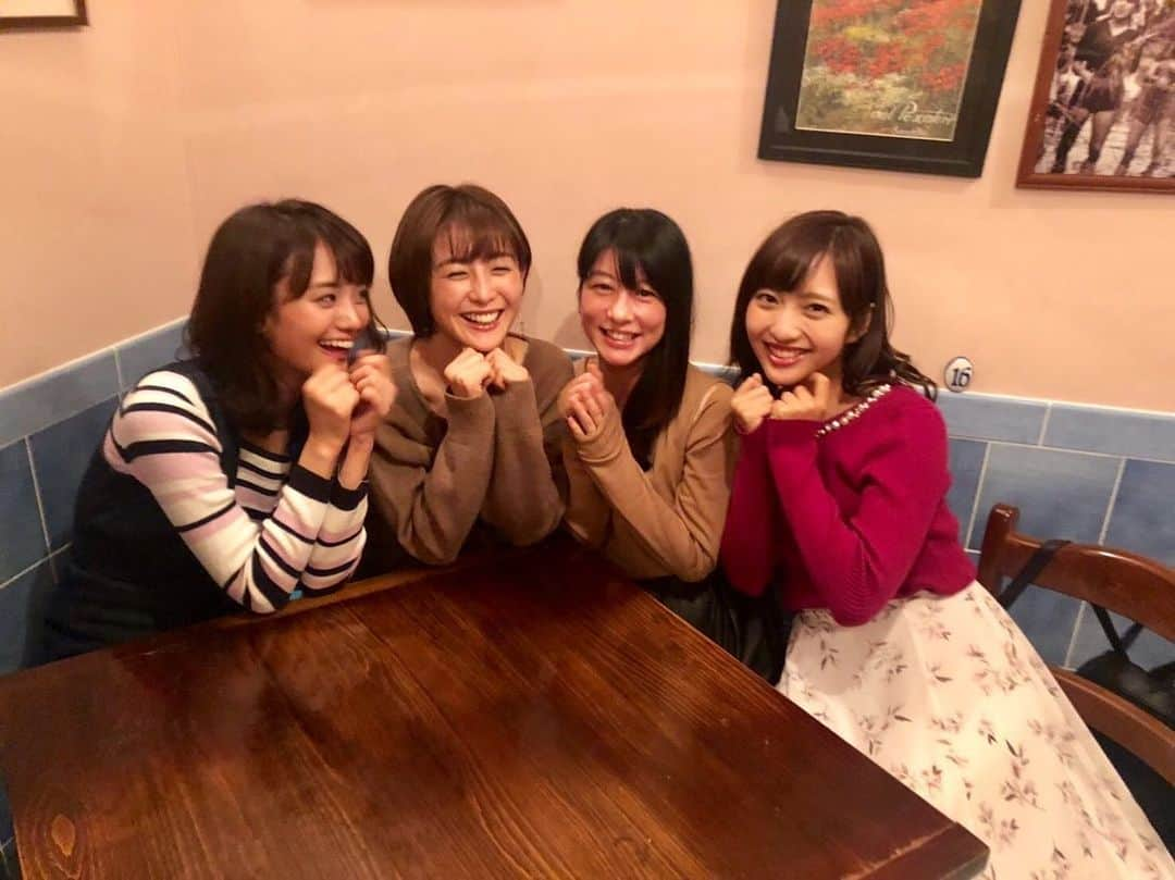 フジテレビアナウンサーさんのインスタグラム写真 - (フジテレビアナウンサーInstagram)「このメンバーの共通点、分かりますか(^^)？ 正解です！ 福岡出身チームです！！ 念願の福岡会、開催しました〜 福岡の高校の制服の話や、どこどこに新しい駅ができたなど、ローカルトークでした。  同郷の仲間がいると心強いです！  #福岡会 #福岡大好き #ポーズ決めようとして失敗 #フジテレビアナウンサー 左から #井上清華 #宮司愛海 #生野陽子 #藤本万梨乃」1月9日 18時32分 - fujitv_announcer