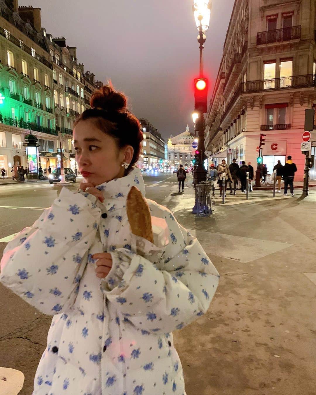 山野ゆりのインスタグラム：「🚥🥖 #🚥#🥖#paris1」