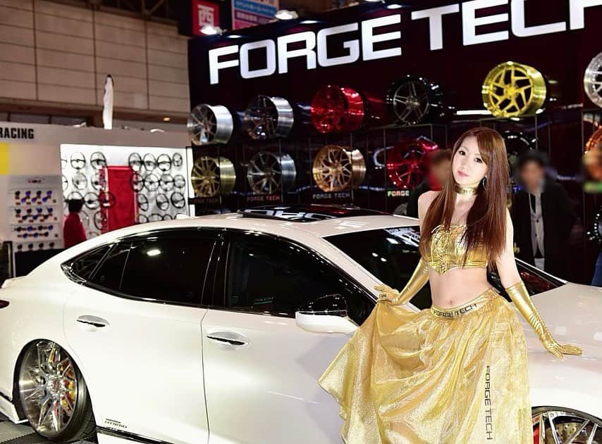 のインスタグラム：「美容院も完了♡ いよいよ明日から #オートサロン2020 ✨ #FOGETECH ブースでお待ちしてます❤️ . . . . . #model #写真 #RQ #lacequeen #被写体 #ファインダー越しの私の世界 #写真好きな人と繋がりたい #ポートレート #japan #china #followme」