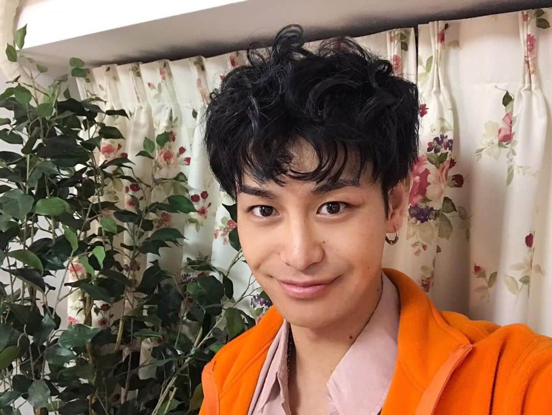 小澤亮太さんのインスタグラム写真 小澤亮太instagram 告知でーす ドラマでます 100文字アイデアをドラマにした ある 世界と ない 世界で テレビ東京 1 13月曜日 深夜0 12 1 00 Oa 福岡恋愛白書8でご一緒させてもらった芝崎監督とやらせて