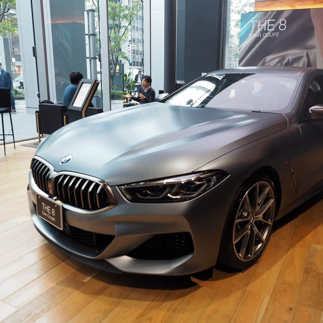 BMW Japanさんのインスタグラム写真 - (BMW JapanInstagram)「DEAN & DELUCAとのコラボレーション・カフェ、 BMW GROUP TERRACEに、BMW M850i xDrive グラン クーペを期間限定で展示中。 . 心を潤すひとときを、ラグジュアリー４ドア・クーペの最高傑作とともに。 . 展示期間は、2020年1月27日(月)まで。 . お近くにお越しの際は、ぜひお立ち寄りください。 . #BMW #BMWJapan #駆けぬける歓び #THE8」1月9日 19時00分 - bmwjapan