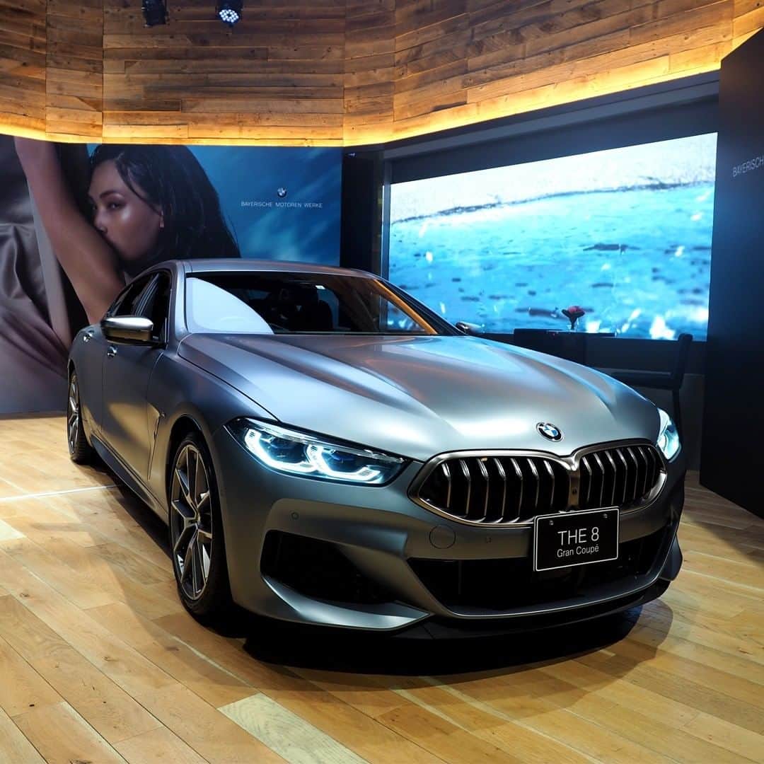 のインスタグラム：「DEAN & DELUCAとのコラボレーション・カフェ、 BMW GROUP TERRACEに、BMW M850i xDrive グラン クーペを期間限定で展示中。 . 心を潤すひとときを、ラグジュアリー４ドア・クーペの最高傑作とともに。 . 展示期間は、2020年1月27日(月)まで。 . お近くにお越しの際は、ぜひお立ち寄りください。 . #BMW #BMWJapan #駆けぬける歓び #THE8」