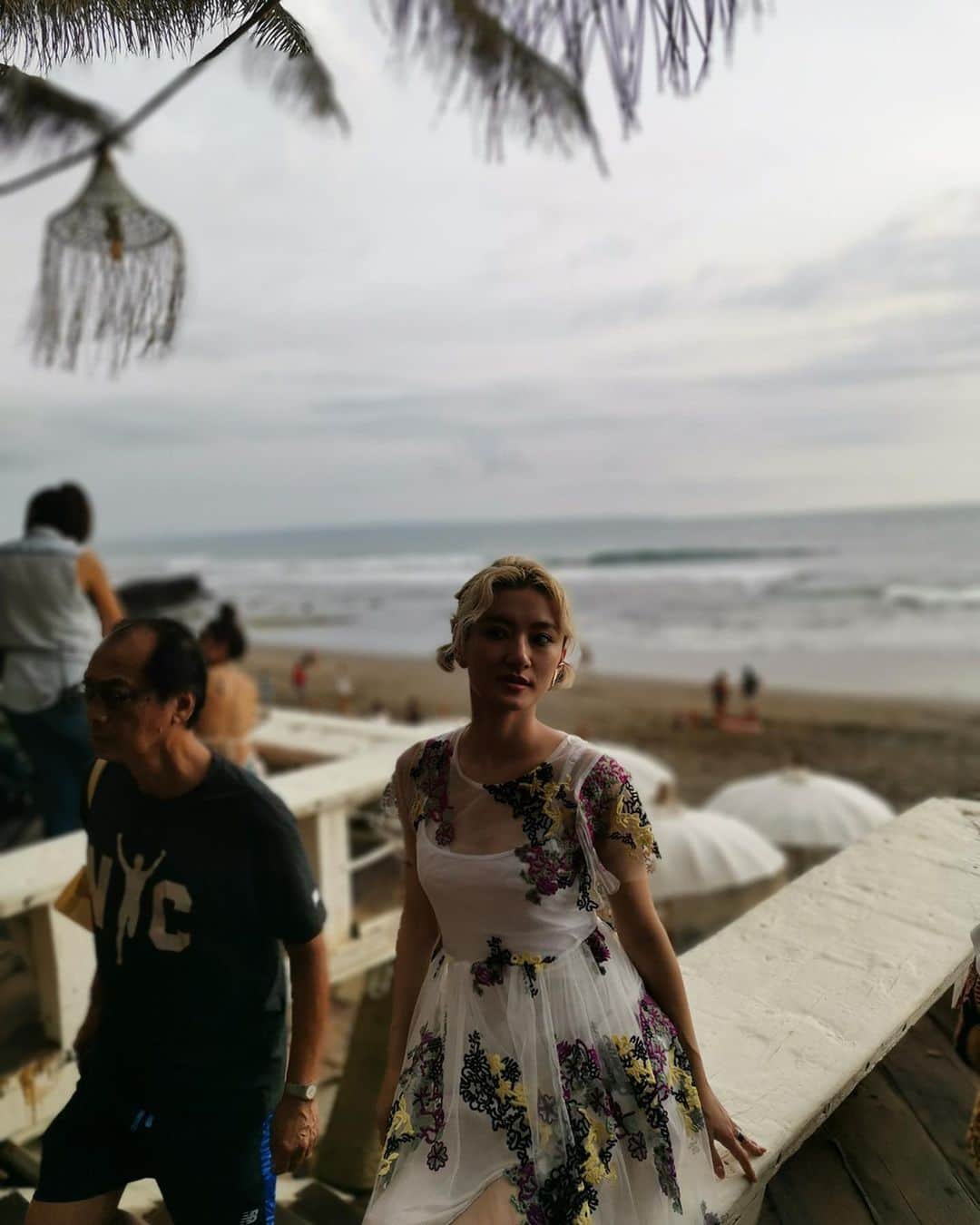 中川友里さんのインスタグラム写真 - (中川友里Instagram)「missing the beautiful sunset in Bali. 今だにバリの余韻に浸っている☺️☺️まだまだ世界には知らないところがいっぱいだなあ☺️☺️ またバリ行きたいなー☺️🌹❤️ #中川友里　#女子旅　#Jakarta #bali #インドネシア」1月9日 19時03分 - darayunya