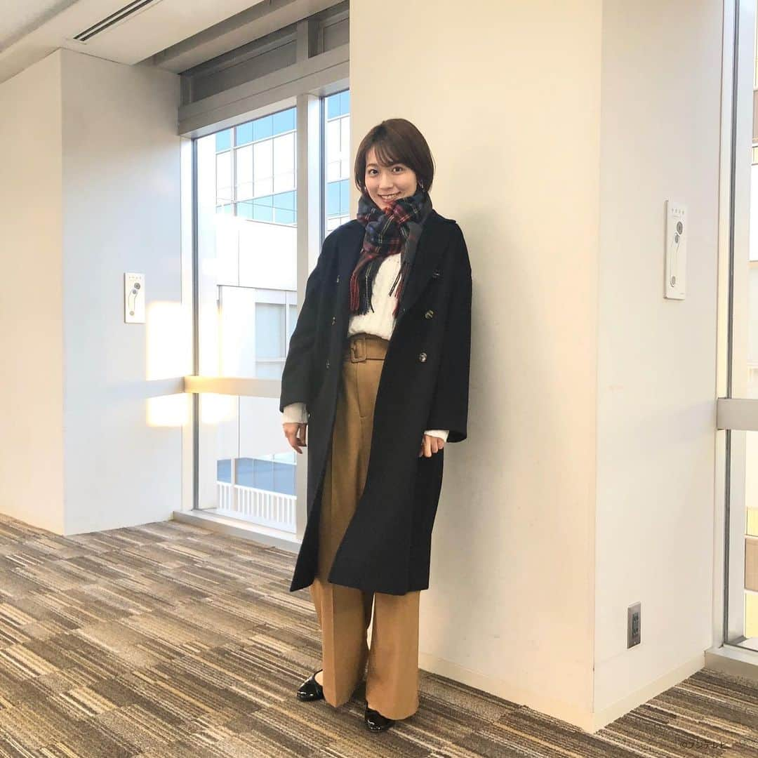 フジテレビ「めざましテレビ」さんのインスタグラム写真 - (フジテレビ「めざましテレビ」Instagram)「1月9日（木）きょう何着て行く？ ・ ファッション雑誌CanCamとコラボした お天気コーナー「きょう何着て行く？」 阿部華也子ちゃんの毎日のコーデを紹介♪ ・ 【きょうのコーデ】 コート→#MEWSREFINEDCLOTHES 2万6000円 ニット→#ウィルセレクション 1万2000円 パンツ→#LAGUNAMOON 1万4000円 靴→#HIPS 9000円 ストール→#マッキントッシュフィロソフィー 2万7000円 イヤリング→#ステラハリウッド 4900円 ・ 【コーデのポイント】 チェックのマフラーをアクセントにしたトラッドスタイル🧣 ネイビーのダブルボタンコートやキャメルのワイドパンツなど きちんとしたアイテムを選ぶとグッドガールな雰囲気がプラスできます👩🏻‍🏫 ・ #めざましテレビ #きょう何着て行く？ #阿部華也子 #今日のコーデ#コーデ #CanCam #今日のファッション#ootd #きょう何着て行く？は月〜金朝6時22分ごろ放送！」1月9日 19時10分 - mezamashi.tv