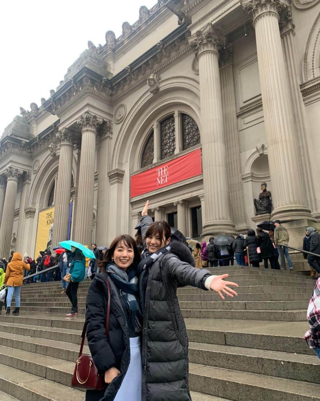 セントフォースさんのインスタグラム写真 - (セントフォースInstagram)「曽田麻衣子です！﻿ お正月に小野彩香ちゃんとニューヨークへ行きました！﻿ ブロードウェイでアラジンを観劇。﻿ 本場のレベルの高さに圧倒されました！！﻿ ﻿ #曽田麻衣子 ﻿ #小野彩香 (@onoayaka_official )﻿ #ニューヨーク旅行 ﻿ #aladdin ﻿ #アラジン」1月9日 19時51分 - centforce.official
