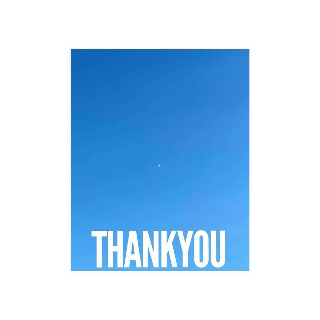 のインスタグラム：「空を見上げると🌙  #空　#月」