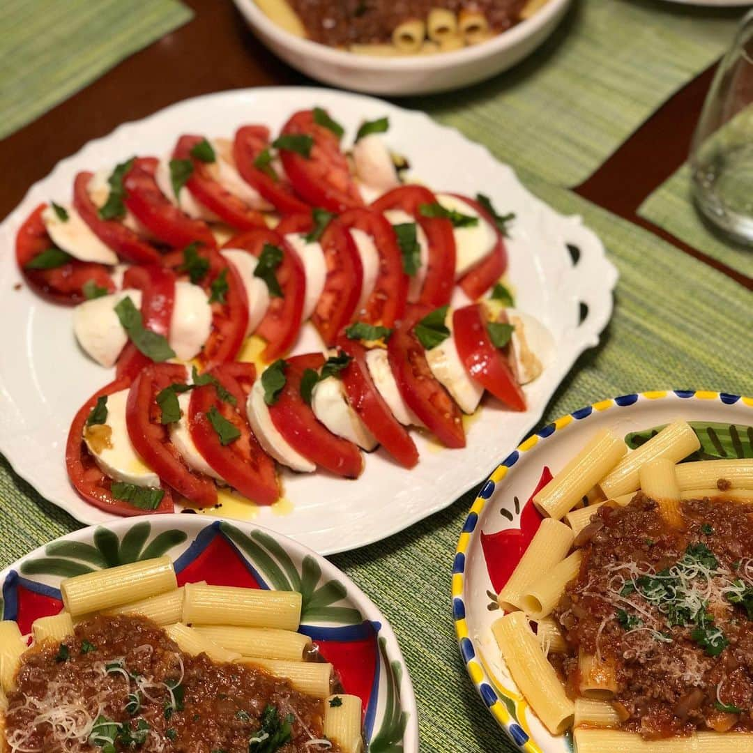 早見優さんのインスタグラム写真 - (早見優Instagram)「Made dinner with my daughter! #italian #bolognese #caprese #親子料理」1月9日 20時16分 - yuyuhayami