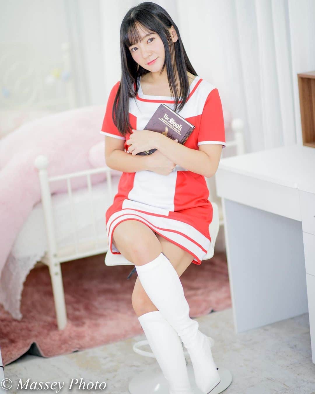 のインスタグラム：「. . . . 「studio ZOOM」で撮った写真です。 モデルは、西永彩奈ちゃんです。 It is a picture taken in the studio “studio ZOOM”. Her name is Ayana Nishinaga. . . #ポートレート #ポートレート女子 #ポートレートモデル #ポートレート撮影 #ポートレート部 #ポートレイト #ポトレ #被写体 #モデル #被写体モデル #写真部 #東京カメラ部 #美脚 #制服 #西永彩奈 #撮影会モデル #撮影会の女神さま #portrait #excellent_portraits #girlsphoto #lovers_nippon_portrait #portrait_perfection #portraitphotography #japanesegirl #japanesemodel #model #tokyogirl #good_portraits_world #모델촬영 #인물사진교실」