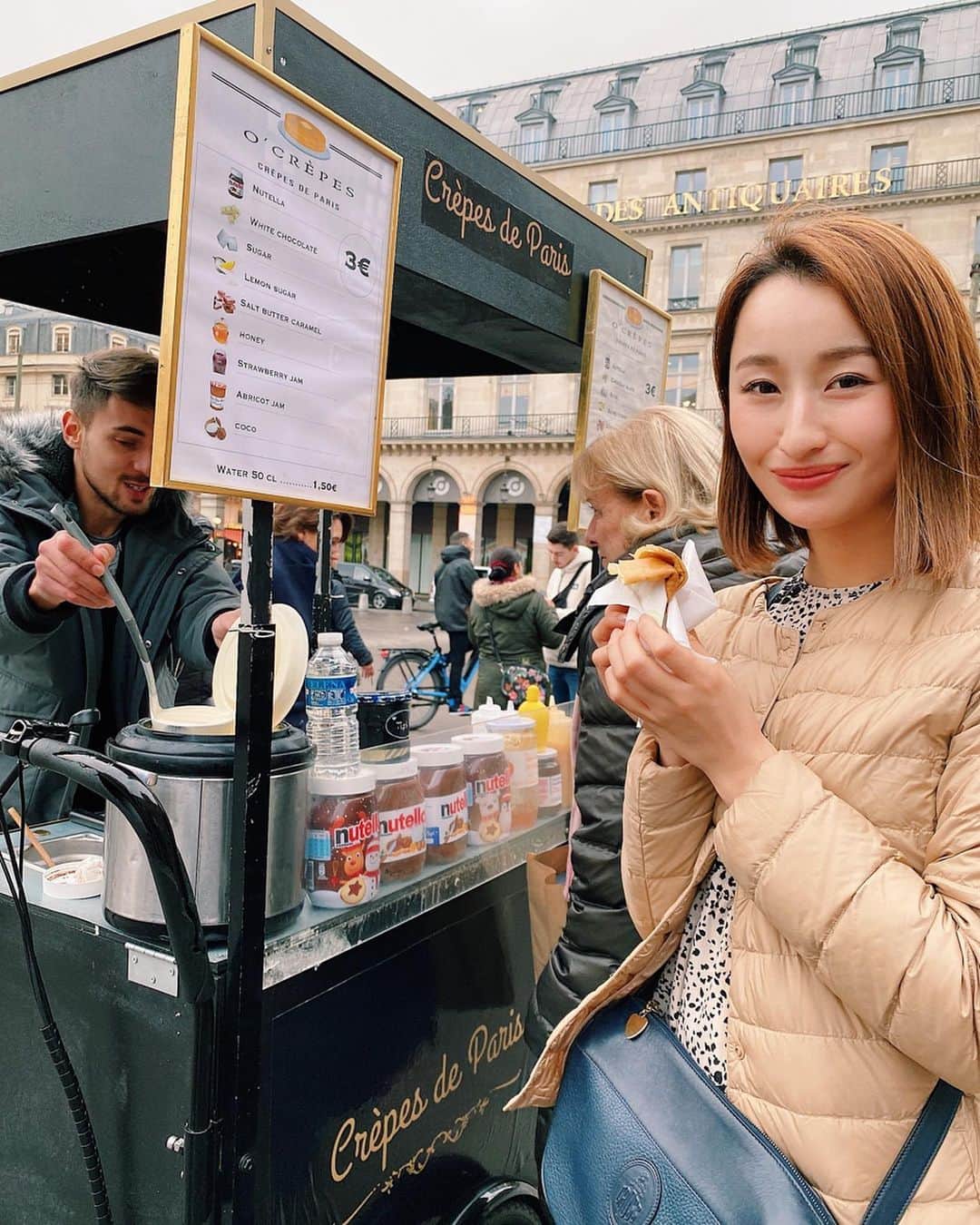 西野沙瑛さんのインスタグラム写真 - (西野沙瑛Instagram)「- - 街中に沢山あるクレープ屋台。 日本のはパリパリしてていろんな具が入ってるけど パリのはもちもちしててシンプルな味付け🥰 美味しそうなお菓子屋さんも 沢山あるから本当に楽しい！！ - #パリ #パリ旅行 #家族旅行 #旅ジョ #フランス ヨーロッパ #羽田空港 #旅行好きな人と繋がりたい  #旅行好き女子 #offtoparis #traveltheworld #travelblogger #traveler #パリカフェ」1月9日 20時22分 - sae_golf