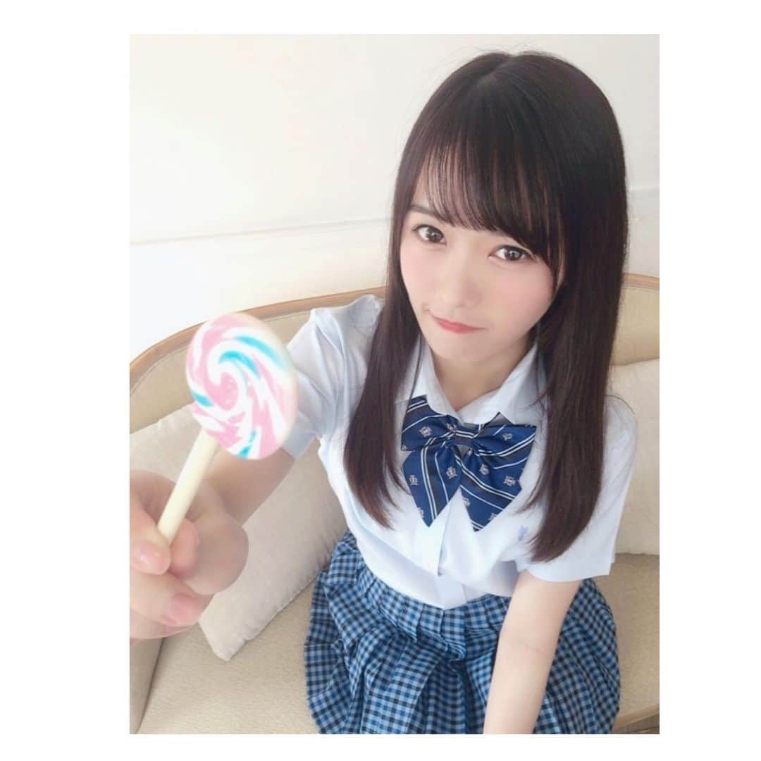 横山みうのインスタグラム：「🍭💓 (⑅•͈ᴗ•͈) #制服 #いいねください #フォロー大歓迎」