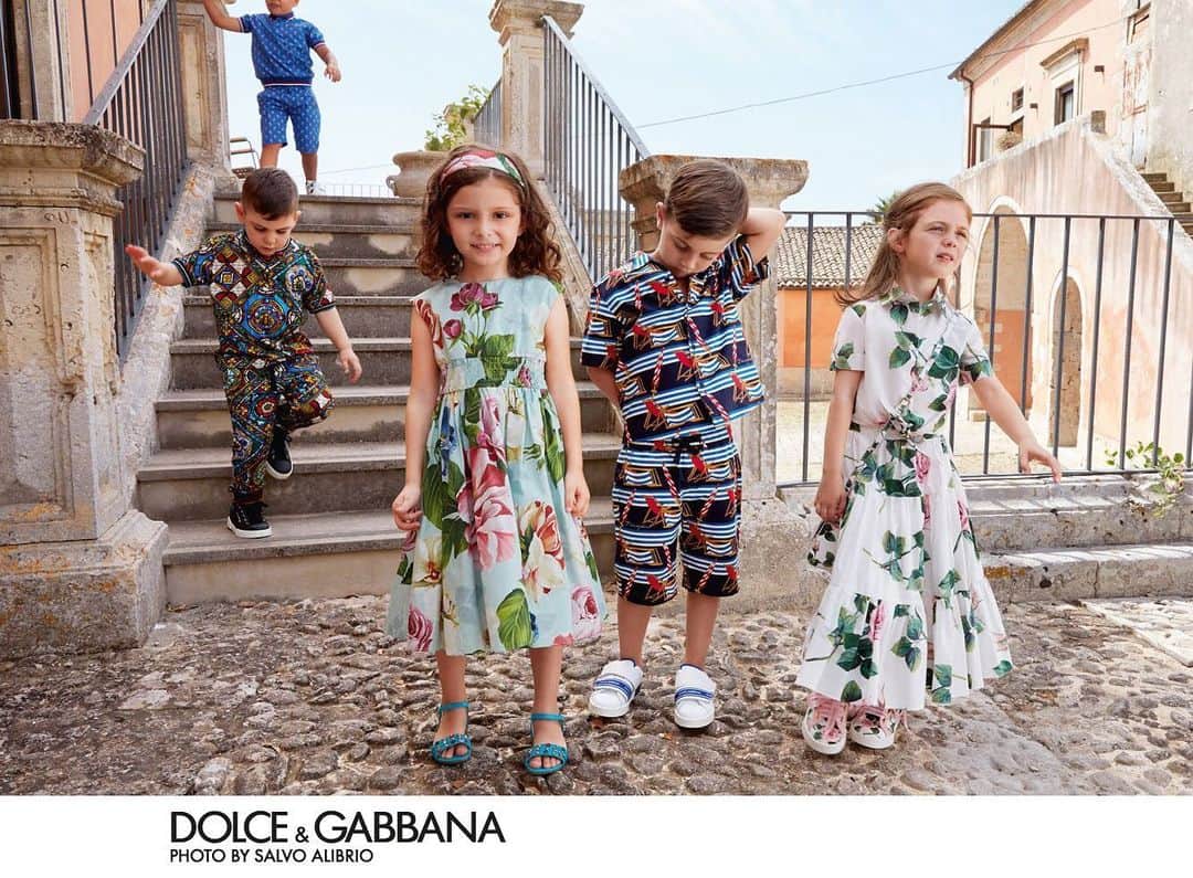 ドルチェ&ガッバーナさんのインスタグラム写真 - (ドルチェ&ガッバーナInstagram)「The new Dolce&Gabbana Spring Summer 2020 Children’s Advertising Campaign. Discover more at the link in bio. #DolceGabbana #DGCampaign #DGSS20 #DGBambino」1月9日 21時05分 - dolcegabbana