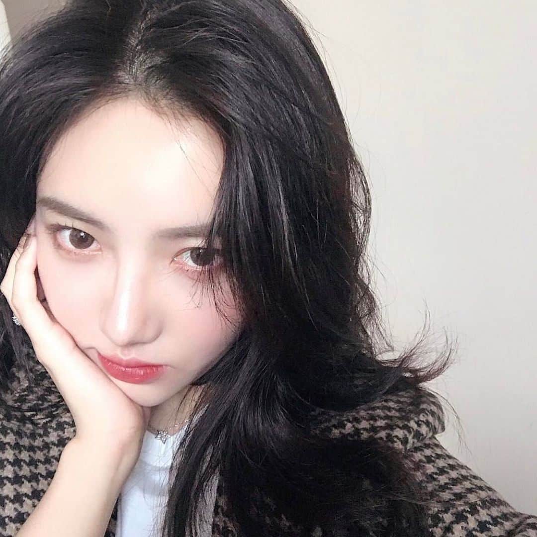 原涼香のインスタグラム：「ご予約状況♡♡ 1/10  15:30のみ 1/11  16:30のみ 1/12  10:30〜15:00 ㅤㅤㅤㅤㅤㅤㅤㅤㅤㅤㅤㅤㅤ ご予約はホットペッパーからお願いします🇰🇷💕 ㅤㅤㅤㅤㅤㅤㅤㅤㅤㅤㅤㅤㅤ」