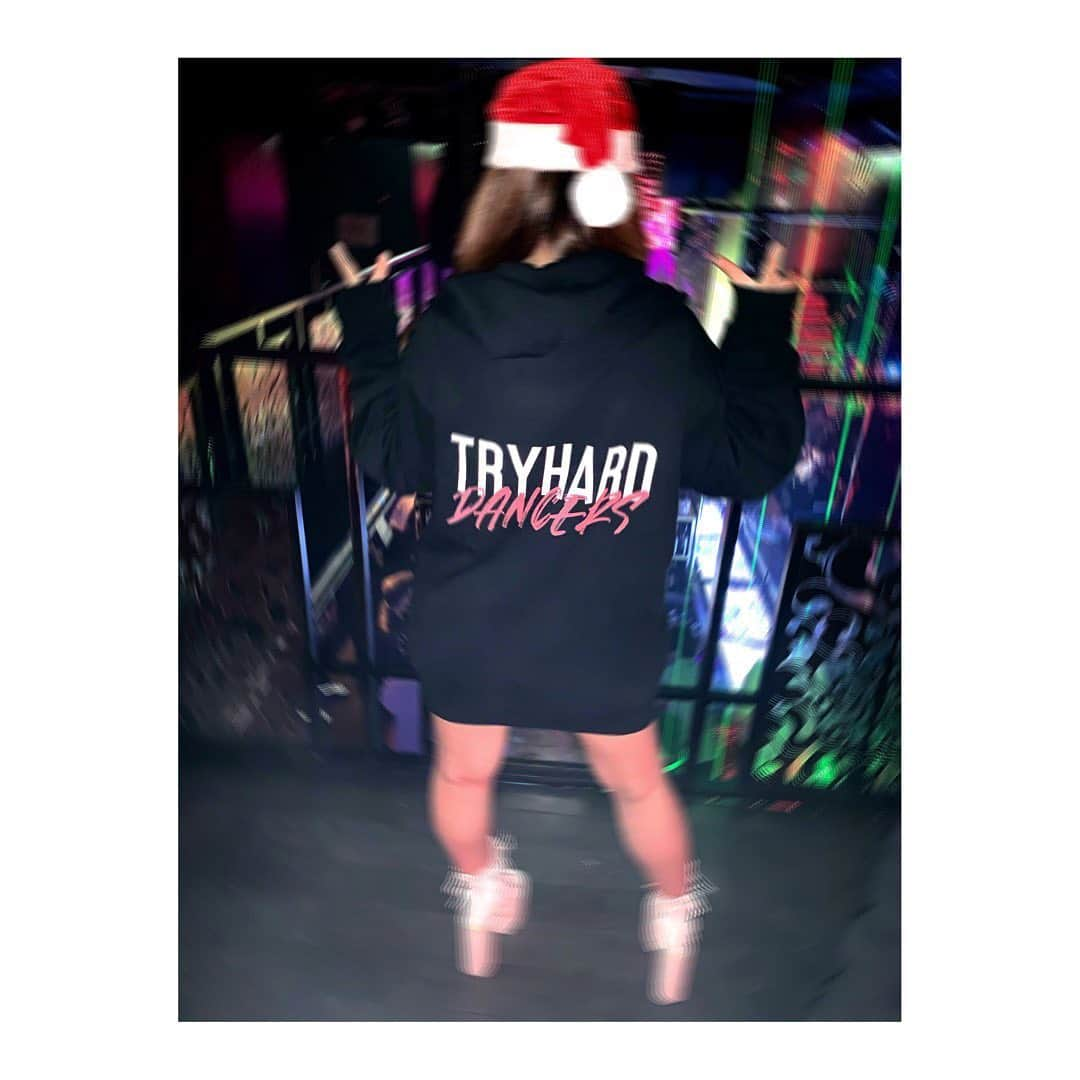 Okayuのインスタグラム：「TryHard Dancers .  #tryharddancers #okayu #おかゆポーズ #丘崎優佳 #gogodancer #clubdancer #followme #パリピ #dancer #club #トライハードダンサーズ #トライハード #セクシー #水着 #ゴーゴーダンサー #トラ活 #osaka2nite #l4l #instalove #instagood #instalike #f4f #love  #インスタグラマー #instagram #picsart #加工」