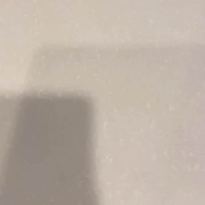 古川未鈴のインスタグラム：「. . ツイッターに上げましたが 記念にこっちにも上げておきます。 . . えどさんたちとアジフライ温泉ツアーに行って買った本まぐろ。 めちゃうまだった、、！ このために醤油とわさびを買った！ . . . #みり料理 #まぐろ」
