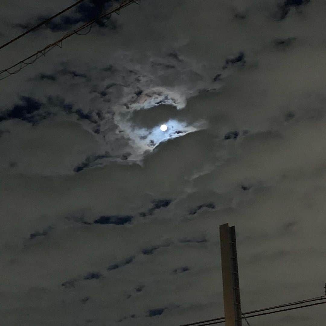 上遠野太洸さんのインスタグラム写真 - (上遠野太洸Instagram)「久々に月を見た気がする。」1月9日 23時33分 - taikokatono