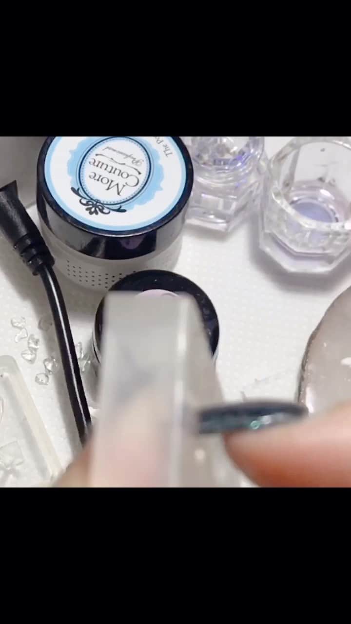なかやまちえこのインスタグラム：「https://youtu.be/OMrsZCroErw YouTubeも観てね👀✨ #nail #nails #nailart #ネイル #美甲 #ネイルアート  #clou #nagel #ongle #ongles #unghia #japanesenailart #manucure #네일 #젤네일 #네일아트 #네일리스트 #japanesenails #manicurist #gelnails #أظافر #ドームinネイル #ドームネイル #ポニー #ガラスドームネイル #押し花ネイル #フラワーネイル #Flowernails #宝石型ネイル　@pregelofficial」