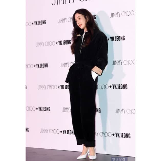 チョン・リョウォンのインスタグラム：「. jimmy choo x ykjeong collaboration party❤️」