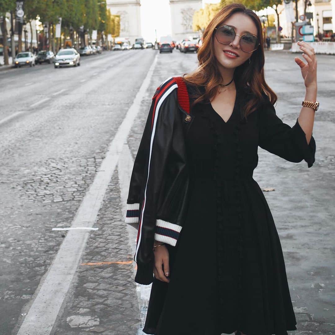 クリスティン・ウェイのインスタグラム：「A random outfit #gucci #valmuer #fendi  #cwfashion #christinewei #クリスティンウェイ　#ストリートファッション　#streetfashion」