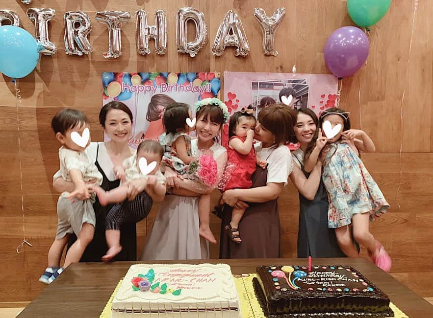 Remiさんのインスタグラム写真 - (RemiInstagram)「lovely surprise party by @kredokids2018 🎉 セブで仲良しメンバー集合💕 学校の皆さんが @kuro_risa のバースデーと @momo.official の婚約を盛大にお祝いしてくださいました🥳🎉 お忙しい中、数日がかりで企画やダンスの練習をして披露してくださったスタッフの皆さん、先生方、心温まるサプライズとおもてなしをありがとうございます💕 このメンバーでいつか子連れで旅行できたらいいねと言ってたのがこんなに早く、しかもセブで実現するなんて🇵🇭✨ 子供達もそれぞれ楽しめたようで良かった🥰 クロ&桃おめでとう👯‍♀️💕. .  #誕生日パーティー #婚約パーティー #kredokids #セブ親子留学 #子連れ旅」1月10日 1時11分 - remi_912