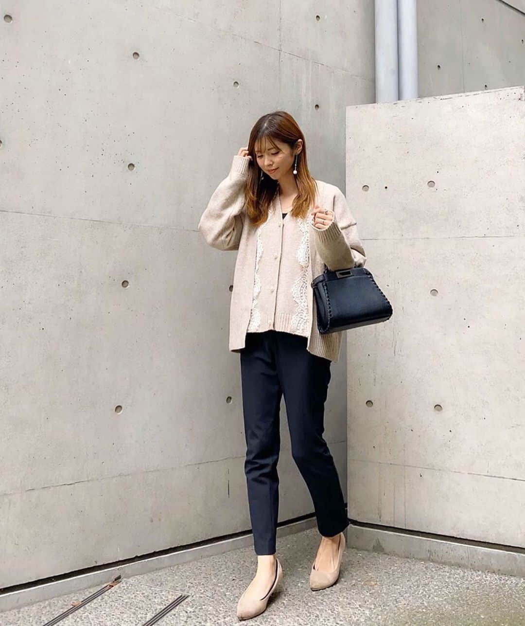 narusyaさんのインスタグラム写真 - (narusyaInstagram)「#repost @haruru0724 ・・・ #code . . トップスは @frenchpave_official ❤︎ レイヤード風のニットカーディガンで、 デザイン性あってすごく可愛い💕 着心地も良くてあったかいよ✨ . . . #frenchpave #ママコーデ #ママファッション #プチプラコーデ #シンプルコーデ #大人カジュアル #カジュアルコーデ #きれいめカジュアル #大人可愛い #きれいめコーデ #30代ファッション #30代コーデ #着回しコーデ #今日のコーデ #淡色女子 #コーデ #mamagirl #locari #ponte_fashion #mineby3mootd #ootd_kob #cordinate #오오티디 #데일리룩 #좋아요환영 #팔로우환영」1月10日 12時52分 - narusya_tokyo