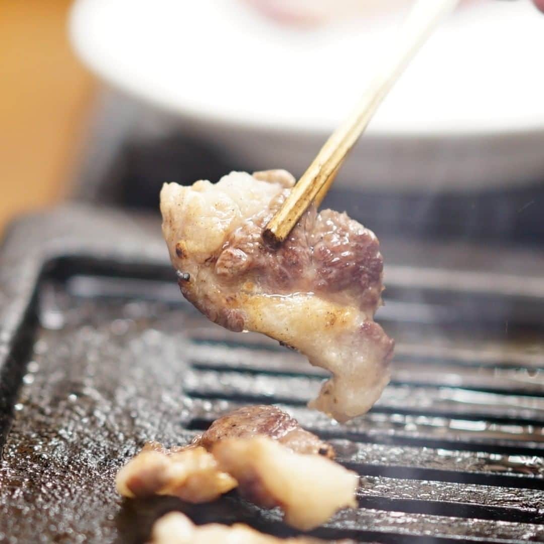 うどんが主食さんのインスタグラム写真 - (うどんが主食Instagram)「#うどんが主食 #ホルモン #ホルモン #旨み #ハラミ #希少部位 #タン塩 #あらた #美味い #グルメ #アカセン #西成 #大阪 #日本 #foodstagram #Japan #washoku #fashion #food #ramen #noodle #noodles #soup #amazing #good #nice #beauty #meat #fashion #love #gourmet」1月10日 11時39分 - alwaysudon