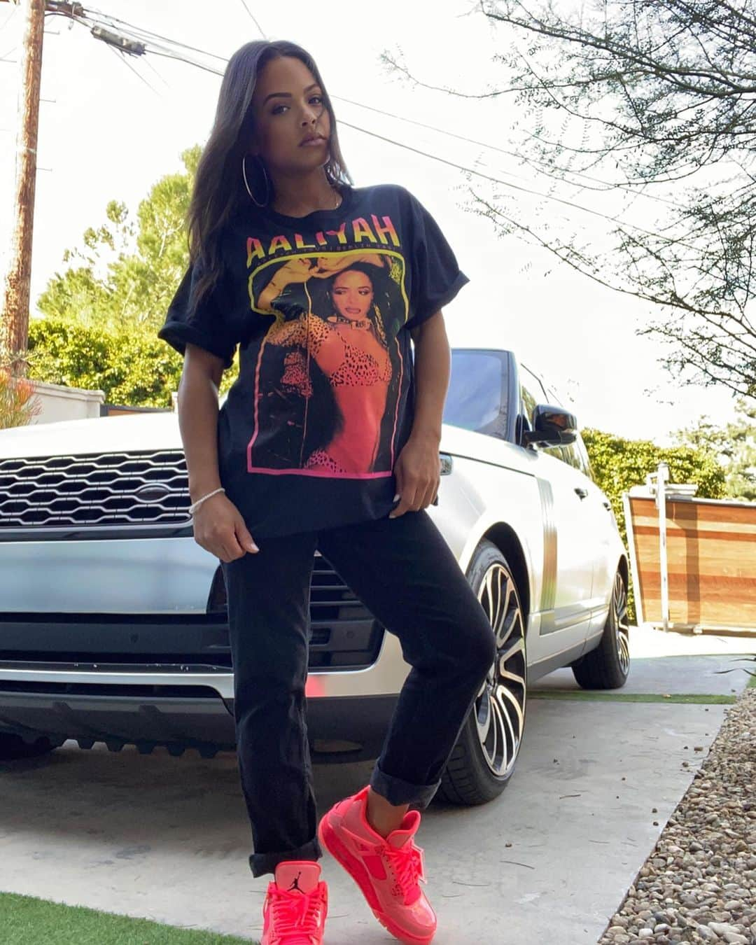 クリスティーナ・ミリアンさんのインスタグラム写真 - (クリスティーナ・ミリアンInstagram)「Paying homage to a Queen 👑 #aaliyahforever ~ @fashionnova ad #babygirl」1月10日 3時50分 - christinamilian