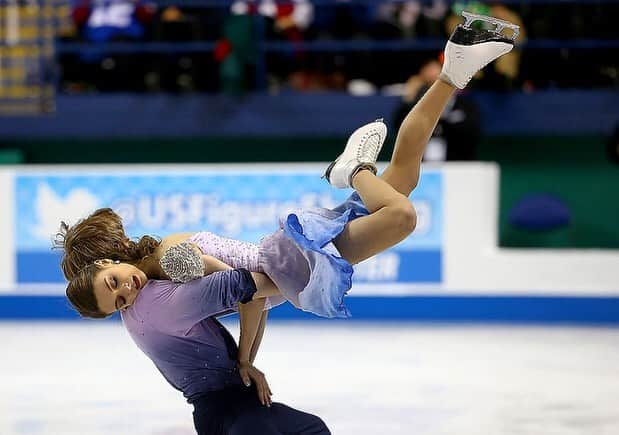 ケイトリン・ホワイエクさんのインスタグラム写真 - (ケイトリン・ホワイエクInstagram)「Napping while skating... multitasking at its finest 😴. . This was from last time JL and I competed in Greensboro at Nationals, 2015! Can’t wait to be back soon! . . . #hawayek #hawayekbaker #tbt #teamusa #usfigureskating #skating #iceskating #figureskating #icedance #dance #lift #skate #nationals #nationalteam #athlete #sports」1月10日 6時08分 - kait_hawayek