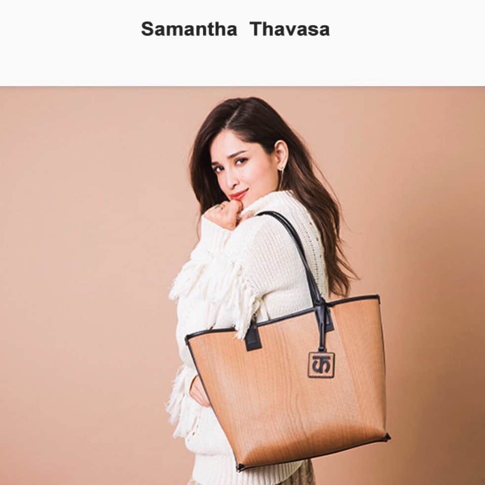 ケリーさんのインスタグラム写真 - (ケリーInstagram)「Samantha Thavasa のインタビュー、 是非チェックしてね😉💕✨ ・ Did an interview for @samantha.thavasa_official ・  #Repost @samantha.thavasa_official with @get_repost ・・・ #SustainableST 出来ることを１つずつ。 ひとりひとりが実現する 美しい明日のために。 . ━━━━━━━━━━━━━━━━ ー地球にちょっといいことしてるって 思うと何より自分が気分良く過ごせる。 スタートはそこからでいいんじゃない？ . Kelly さん 【@kellymisawa 】 インタビューをCHECK ━━━━━━━━━━━━━━━━ . ドイツの森の"CHERRY WOOD"  桜の木🌸の廃材を使用したトートバッグ ［サステナブル ST］発売中！ . 動物由来のものは一切使用せず、 自然成分のみを使用。 木材は特殊なレーザー加工により、 本革同様の滑らかな素材へ。 . 特設ページを是非チェックしてください✨ . #samanthathavasa#サマンサタバサ #サステナブル#サステナブルST #Sustainable_ST#Sustainable」1月10日 8時42分 - kellymisawa