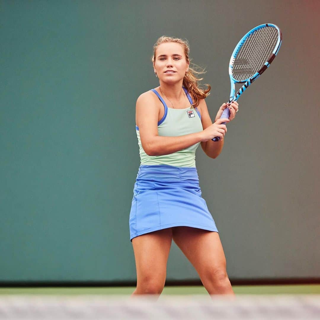 のインスタグラム：「Excited to share with you guys the latest from @filatennis 😍 I will be wearing the beautiful Colorful Play collection on court during the 2020 @australianopen 💚💙 What do you think?」