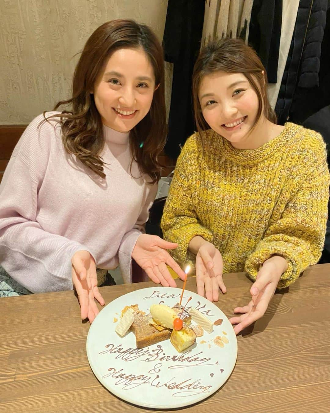 槙あやなさんのインスタグラム写真 - (槙あやなInstagram)「佐賀友の松谷さやかちゃん @sayaka_matsuya.official との新年会♡ 2020年も変わらずたくさん笑って たくさん美味しいものを食べよう！  この日は、 お友達のお店「料理店吉田」さんに @ryoriten.yoshida  初めて伺いました。 オープンしたばかりですが、 その町に昔からあったような雰囲気の 素敵な空間。 そして、お料理も もちろん最高に美味しいです♡ 皆様もぜひ♡ #佐賀友 #新年会 #今年もよろしく #根岸 #ビストロ #料理店吉田 #仔羊のロースト #美味すぎる」1月10日 20時37分 - ayana_maki