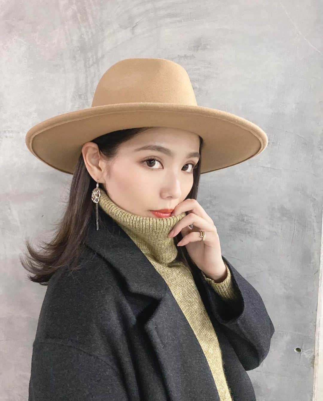 前沢海友さんのインスタグラム写真 - (前沢海友Instagram)「珍しいハットスタイル👒✨ . ちょっと前にトップの画像変えたの🤍 どおかなぁ〜？ . . #トップ画像 #ハットスタイル #帽子 #アップ #外ハネ #newtop #hat #style #fashion #hairaccessories」1月10日 20時40分 - maezawamiyu