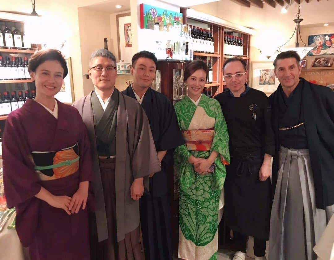 パンツェッタ・ジローラモのインスタグラム：「#rental #kimono #and #dinner #super #ristorantedanino #enjoylife #lifestyle #goodwine #donnachiarawinery #goodlifecrew」