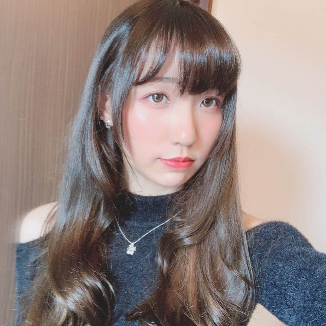 Sherryさんのインスタグラム写真 - (SherryInstagram)「- 毛茸茸~ 毛茸茸~💗 今日被讚妝感好看🥰記錄一下 Primer / Laura mercier foundation primer Foundation / Mac Studio Fix Fluid #NC14 Concealer / NYX HD Photogenic concealer #CW05, Nars Radiant creamy concealer #vanilla Powder / Laura mercier Translucent loose setting powder Shadow / NYX Face sculpting palette Eye brow / NYX Precision brow pencil, Kate 3D eyebrow color Eye line / Tonymoly Back gel classic pencil liner #04, Dollywink Liquid eyeliner #brown Eyelash curler / Shu uemura Mascara / Kiss me Heroine Make SP long & curl mascara, Dejavu TinySniper Eyeshadow / 3CE #beachmuse Cheek / 3CE #momopink, Canmake Glow fleur cheeks #11 Lip / Mac #Brick-o-la #motd #makeup #beautyshare #beautytips #beauty #hkbeauty」1月10日 21時07分 - silverxhere