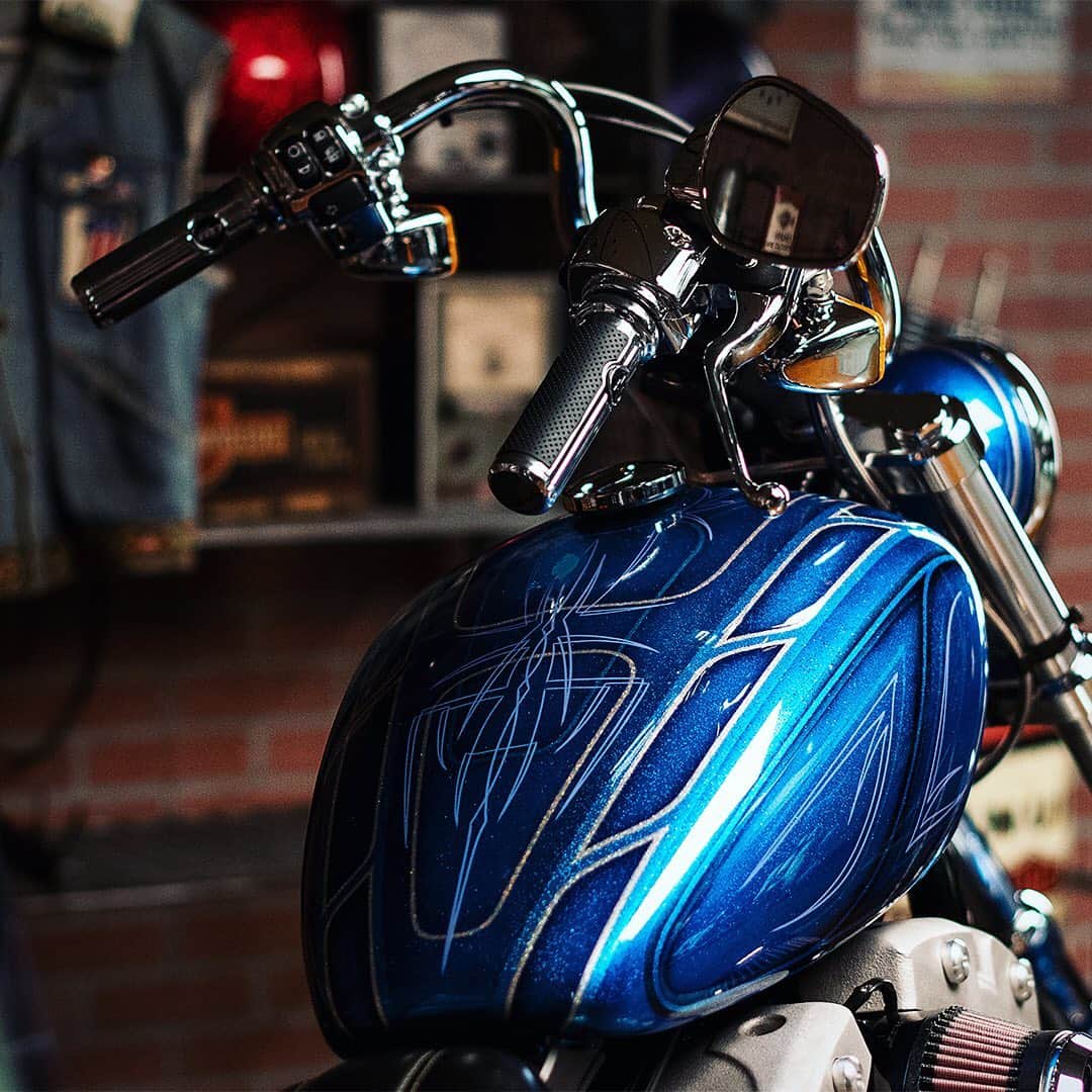 Harley-Davidson Japanさんのインスタグラム写真 - (Harley-Davidson JapanInstagram)「静かなる躍動。 #ハーレー #harley #ハーレーダビッドソン #harleydavidson #バイク #bike #オートバイ #motorcycle #タンク #tank #カスタム #custom #静謐 #silence #情景 #scene #2020 #自由 #freedom」1月10日 21時30分 - harleydavidsonjapan