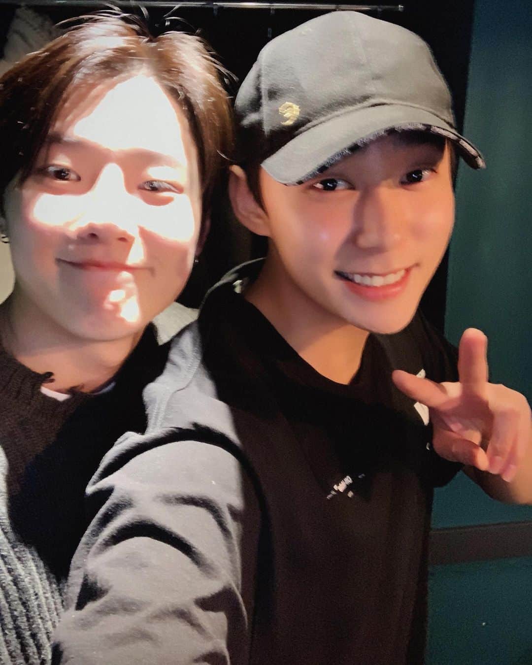 ソンジュのインスタグラム：「승연이와 함께~!」