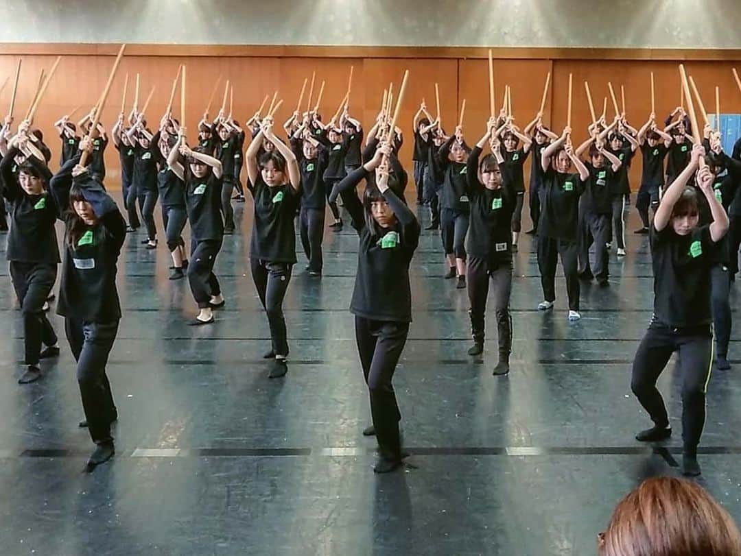 日本工学院さんのインスタグラム写真 - (日本工学院Instagram)「１年次 殺陣実習 #殺陣 ☆教職員投稿写真☆ 「#日本工学院」をチェック！！学生が投稿したリアルな日常風景を見ることができますよ！  #nihonkogakuin #専門学校 #日本工学院八王子専門学校 #日本工学院専門学校 #教職員投稿写真 #殺陣 #パフォーマンス #俳優 #アオハル#あおはる #夢に向かって #頑張るぞ #将来像 #夢が叶う場所  #進路 #進路相談 #体を動かす授業 #座らない授業 #作品作り ぜひ#オーキャン#オープンキャンパス　に！」1月10日 22時02分 - nihonkogakuin